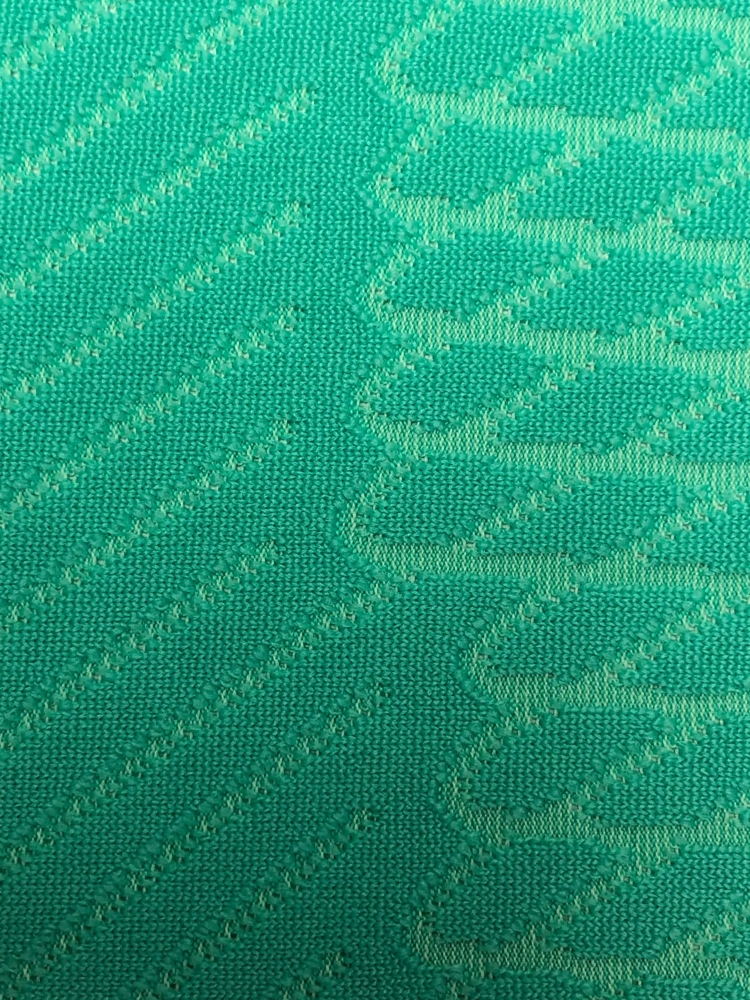 สีเขียว